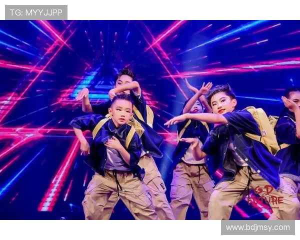 广州街舞团队协作实力强劲荣登全国街舞队排行榜第一名 广州街舞团队协作实力强劲荣登全国街舞队排行榜第一名