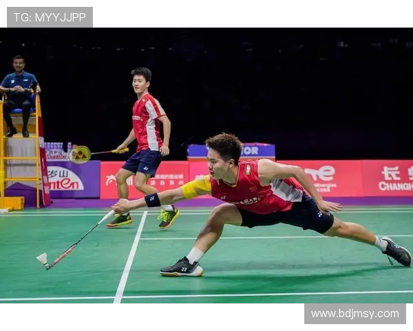 深入分析广州羽毛球队的阵地战战术与技巧解析 深入分析广州羽毛球队的阵地战战术与技巧解析