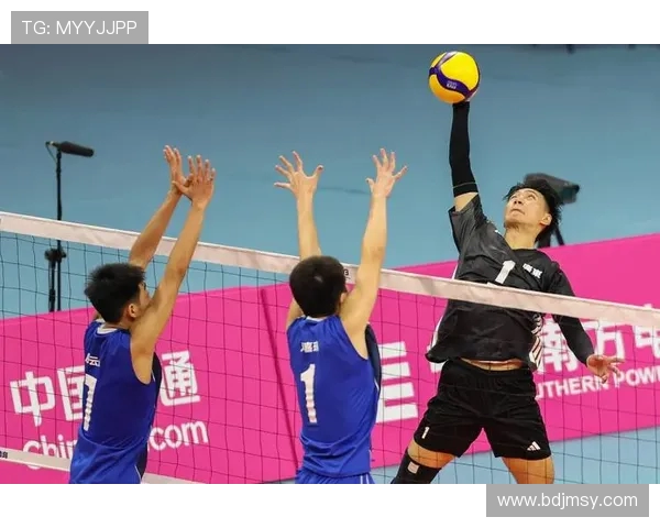 赛后分析重庆排球队与北京排球队在比赛中的心理素质表现与影响