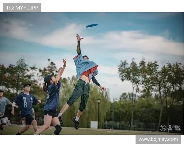 西安飞盘队在世界滑板锦标赛中的团队协作与精彩表现分析