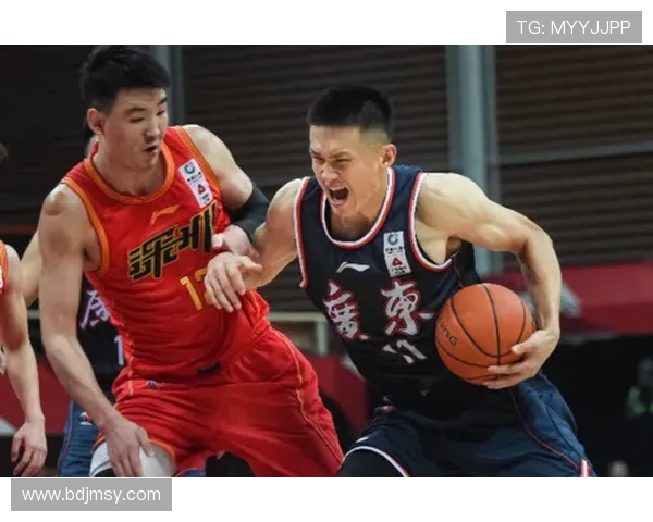 2017年广东队与深圳队半决赛精彩回顾与赛场瞬间分析 2017年广东队与深圳队半决赛精彩回顾与赛场瞬间分析