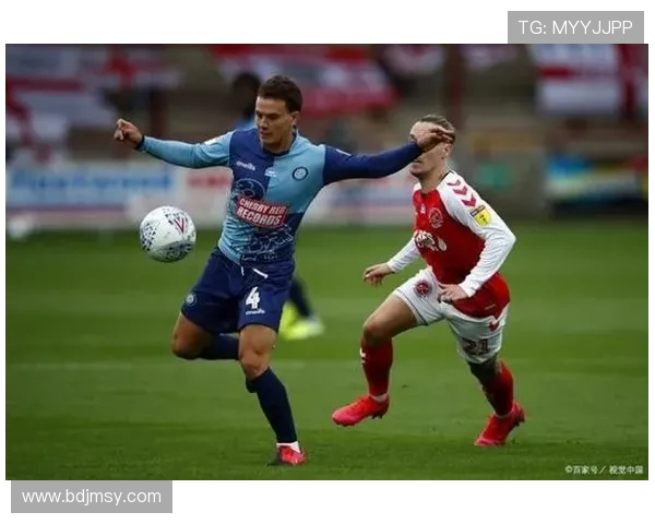 布拉迪斯与灵比的精彩对决揭示了足球战术与团队合作的重要性