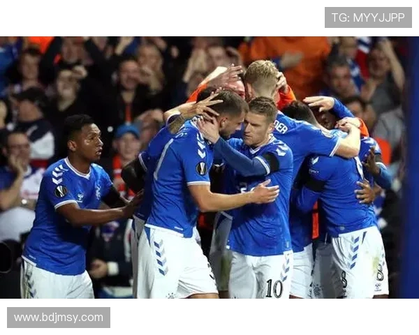 海牙与特温特对决前瞻分析双方近期状态及战术布局探讨