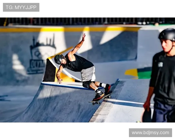 上海攀岩队在世界滑板锦标赛中以56分稳居积分榜首位 上海攀岩队在世界滑板锦标赛中以56分稳居积分榜首位